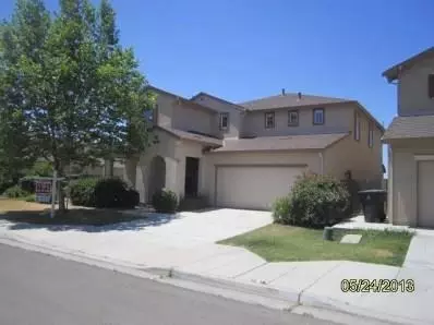 137 Pine St, Chowchilla, CA 93610 photo 1