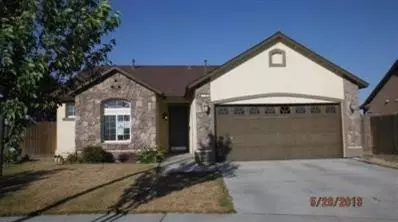 118 S Almond Ave, Kerman, CA 93630 photo 1