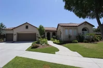 1965 N Greenfield Ave, Clovis, CA 93619 photo 1