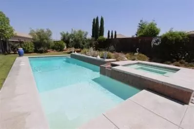 1965 N Greenfield Ave, Clovis, CA 93619 photo 4