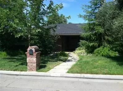212 Shannon Ave, Madera, CA 93637 photo 1