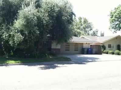 212 Shannon Ave, Madera, CA 93637 photo 2