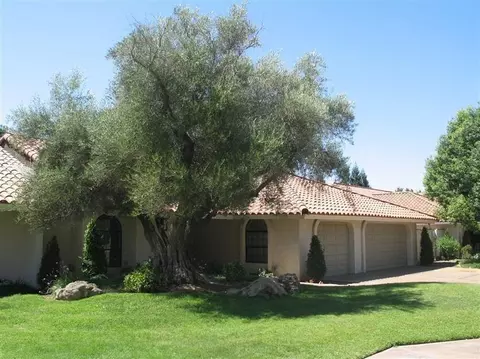 25 Seasons Ct, Madera, CA 93637 photo 2