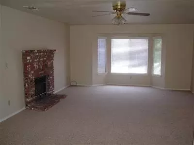 523 W Pat Dr, Clovis, CA 93612 photo 5
