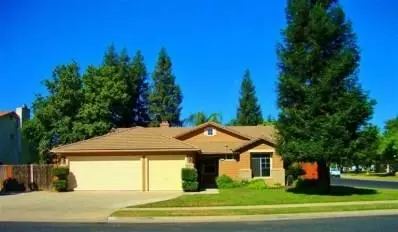 804 Mckelvy Ave, Clovis, CA 93611 photo 1