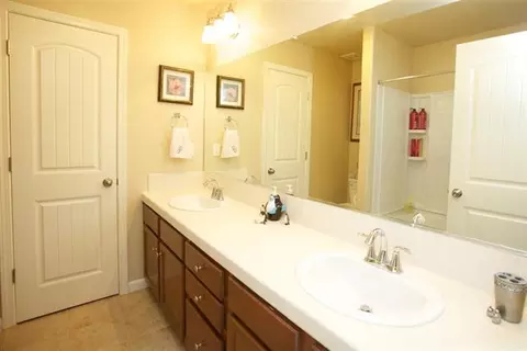 4123 E Vassar Ct, Visalia, CA 93292 photo 10