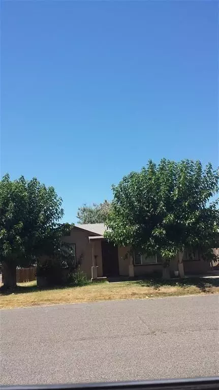 1320 Trinity Ave, Chowchilla, CA 93610 photo 1