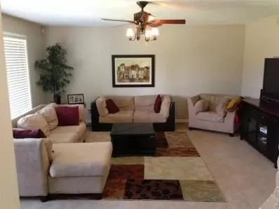 2205 W 3rd St, Madera, CA 93637 photo 4