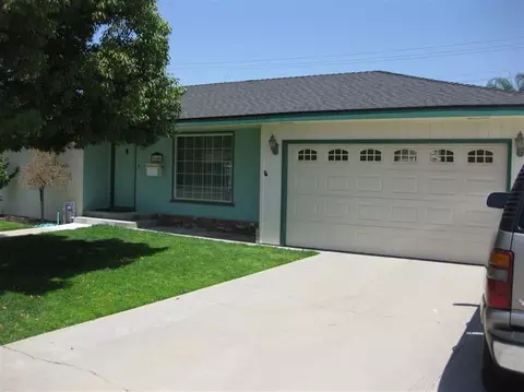 2040 Cypress St, Selma, CA 93662 photo 1