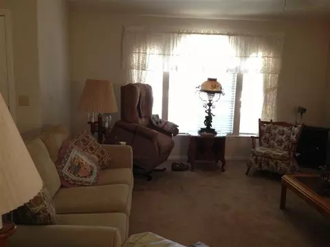 1473 Oak Ave, Clovis, CA 93611 photo 2