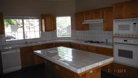 851 N Harvard Ave, Clovis, CA 93611 photo 4