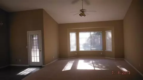 851 N Harvard Ave, Clovis, CA 93611 photo 2