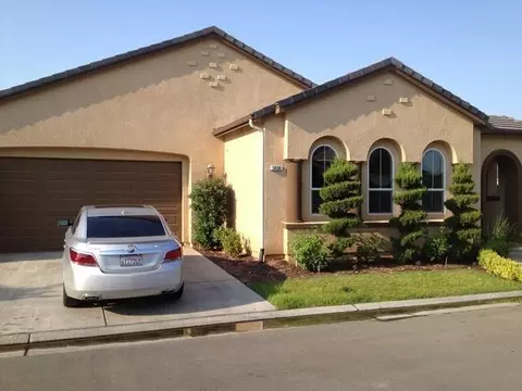 3430 Bloomfield Ln, Clovis, CA 93619 photo 2
