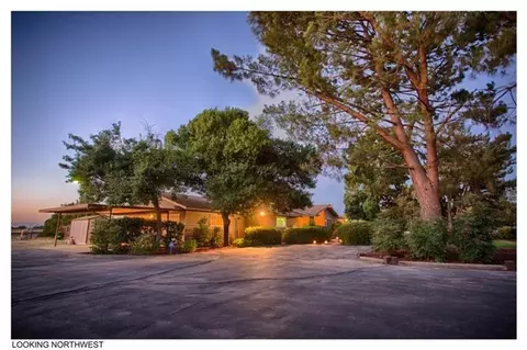 6872 E Floral Ave, Selma, CA 93662 photo 1