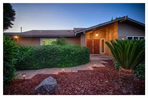 6872 E Floral Ave, Selma, CA 93662 photo 2