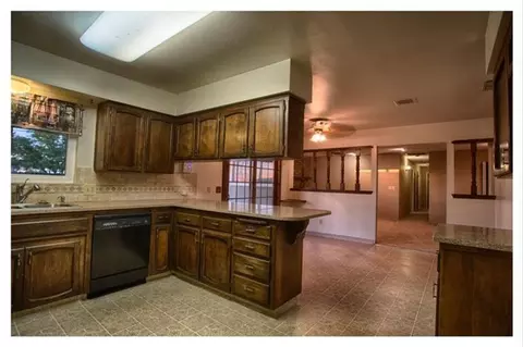 6872 E Floral Ave, Selma, CA 93662 photo 7