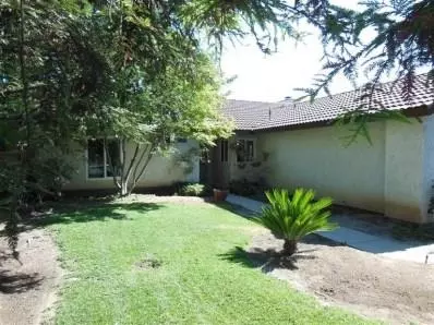 956 Palo Alto Ave, Clovis, CA 93612 photo 1