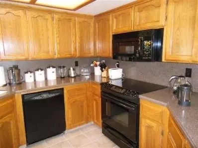 956 Palo Alto Ave, Clovis, CA 93612 photo 3