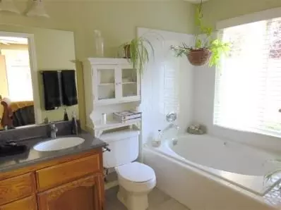 956 Palo Alto Ave, Clovis, CA 93612 photo 10
