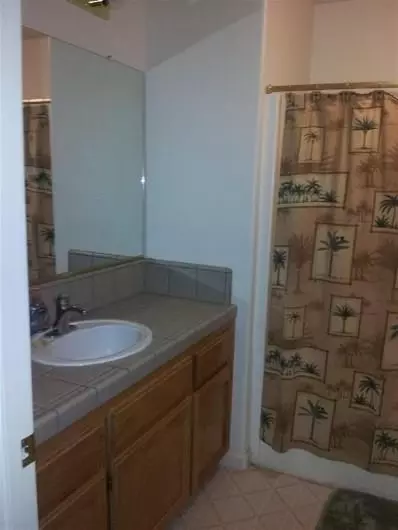 2717 Maple St, Madera, CA 93637 photo 8