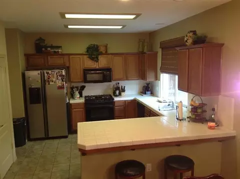 72 W Tivoli Ln, Clovis, CA 93619 photo 7