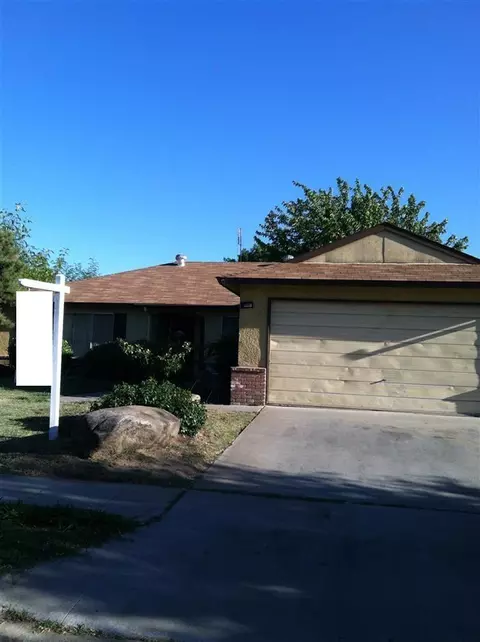 720 Wessmith Way, Madera, CA 93638 photo 1