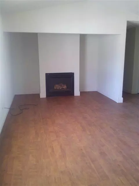 17643 Brook Dr, Madera, CA 93638 photo 2