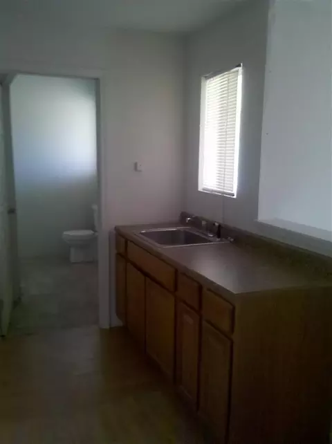17643 Brook Dr, Madera, CA 93638 photo 6