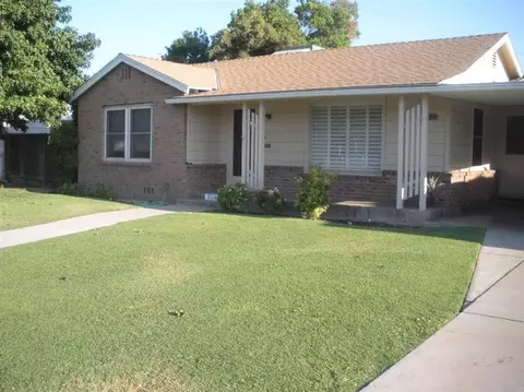 2114 9th St, Sanger, CA 93657 photo 4