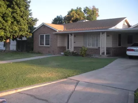 2114 9th St, Sanger, CA 93657 photo 3