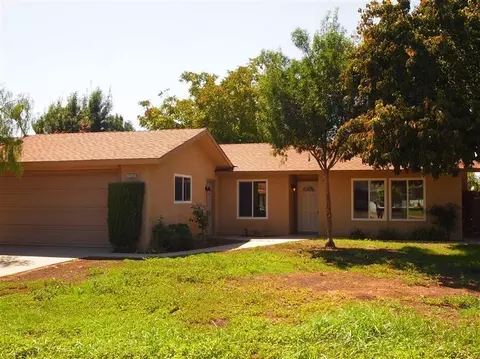 1114 Kadota Ave, Madera, CA 93638 photo 1