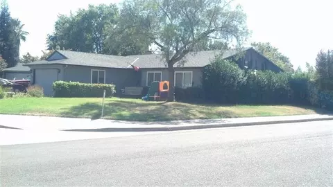 3124 Sylmar Ave, Clovis, CA 93612 photo 1