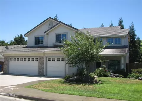 2054 Cromwell Ave, Clovis, CA 93611 photo 1