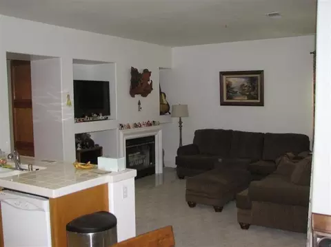 2054 Cromwell Ave, Clovis, CA 93611 photo 6
