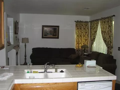 2054 Cromwell Ave, Clovis, CA 93611 photo 9
