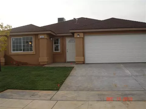 1930 Eagle Dr, Madera, CA 93638 photo 1