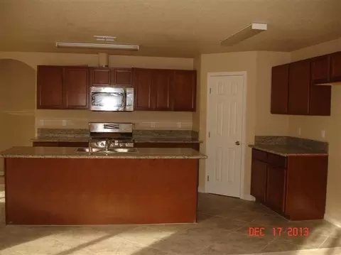 1930 Eagle Dr, Madera, CA 93638 photo 7