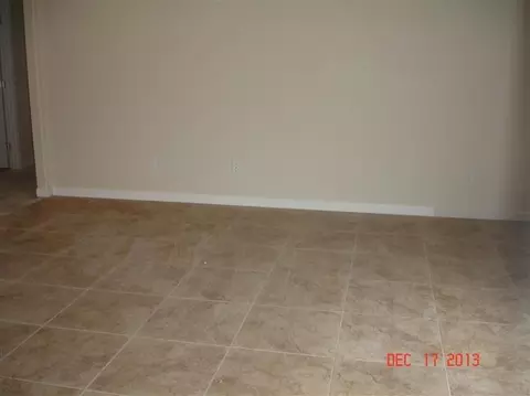 1922 Eagle Dr, Madera, CA 93638 photo 6