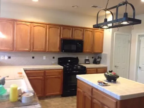 15859 W Botelho Ave, Kerman, CA 93630 photo 8