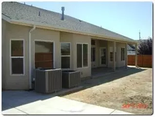 947 Privilege Way, Lemoore, CA 93245 photo 10