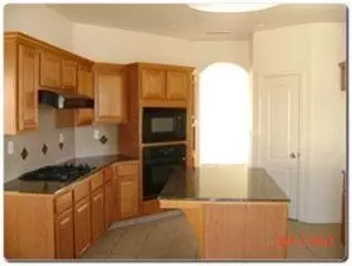 947 Privilege Way, Lemoore, CA 93245 photo 5