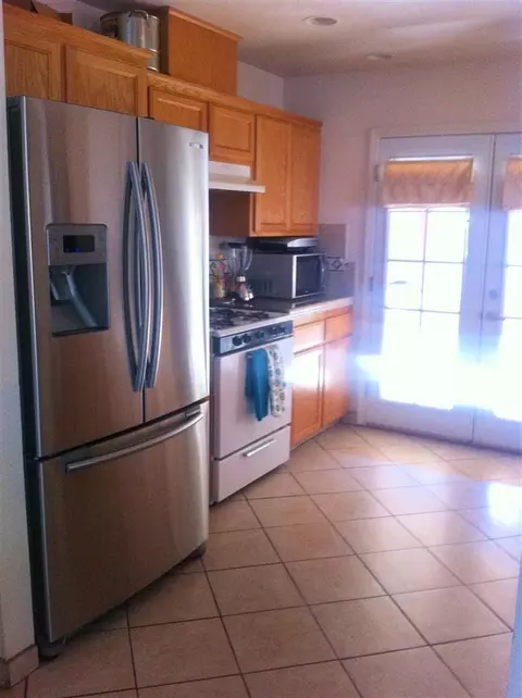 208 Elm St, Madera, CA 93638 photo 4