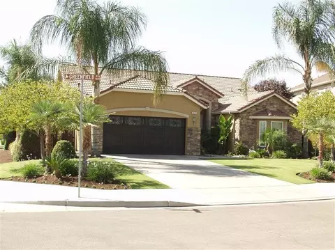 1676 Greenfield Ave, Clovis, CA 93611 photo 1