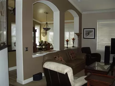 1676 Greenfield Ave, Clovis, CA 93611 photo 8