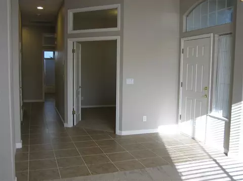 432 W Houston Ave, Clovis, CA 93611 photo 2