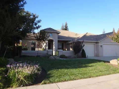 145 W Athens Ave, Clovis, CA 93611 photo 1