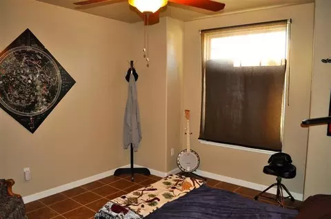 15830 W Kearney Blvd, Kerman, CA 93630 photo 9