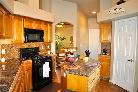 15830 W Kearney Blvd, Kerman, CA 93630 photo 6