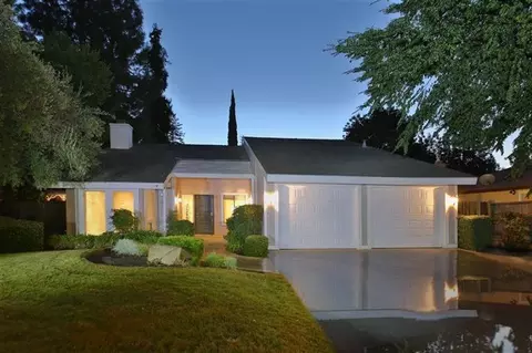 491 Pierce Dr, Clovis, CA 93612 photo 1