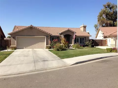 216 Asilomar Dr, Madera, CA 93637 photo 1
